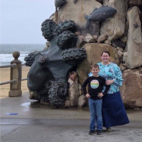 Meet your Posher, Nicolette - Picture 2 of 2